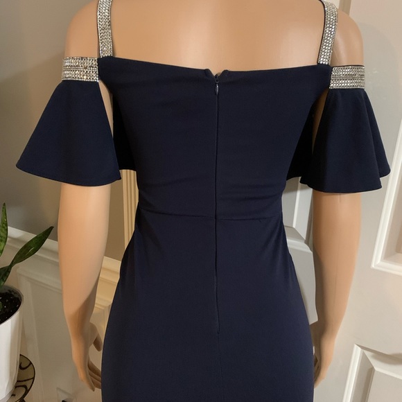 Women’s off shoulder ruffles sleeve size (S) - Picture 10 of 10